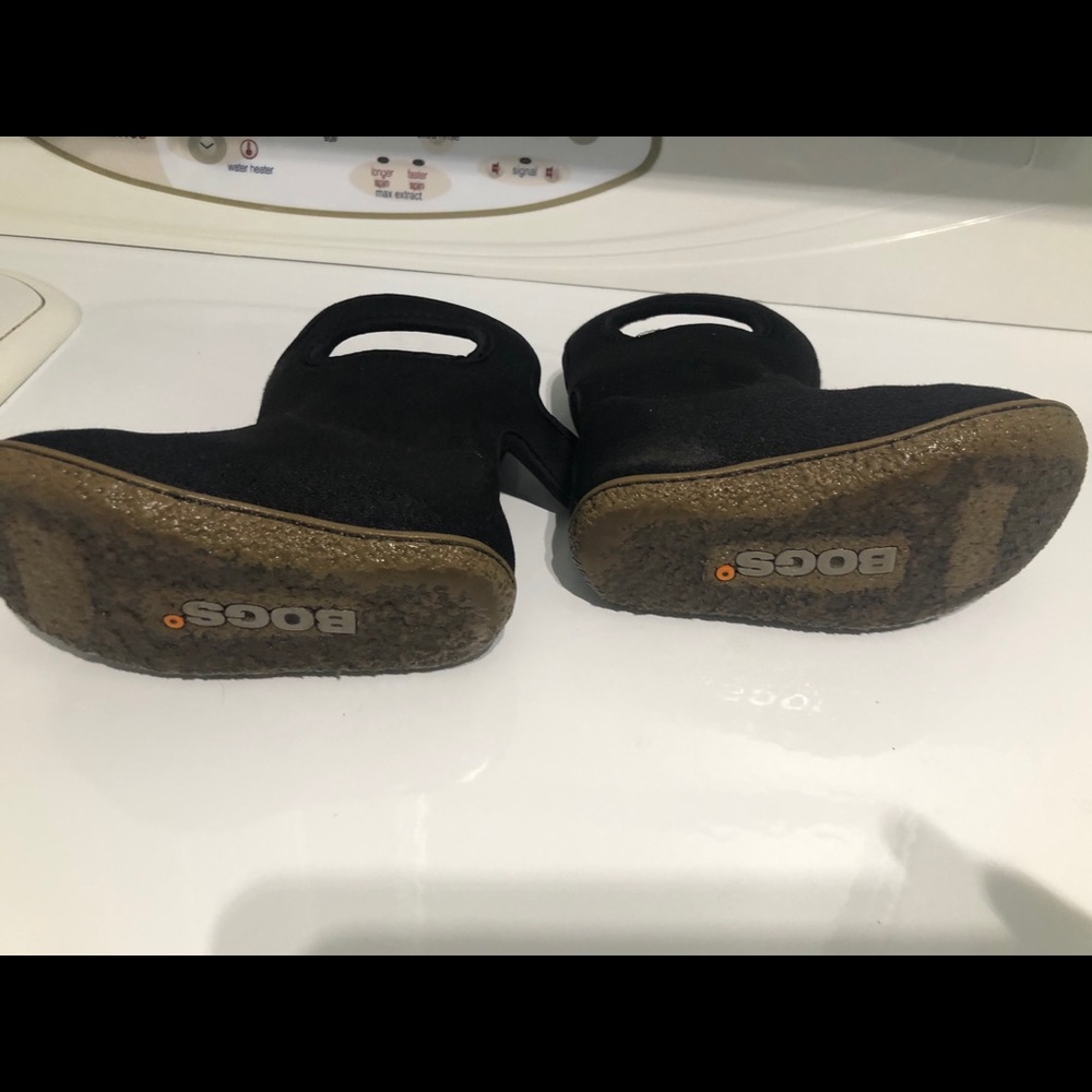 Bogs toddler boy size 7 toddler